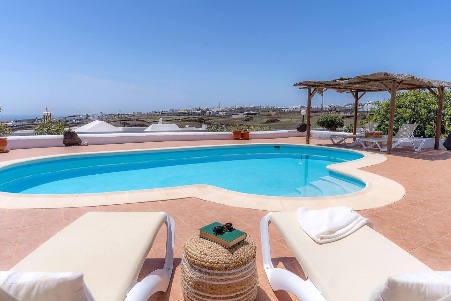 Amazing 3 Bedroom Ocean View With Pool Tías Εξωτερικό φωτογραφία