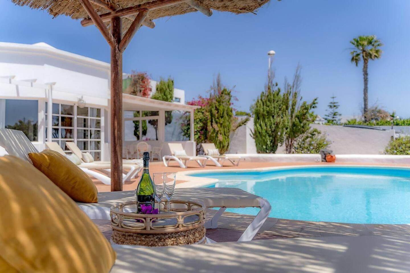 Amazing 3 Bedroom Ocean View With Pool Tías Εξωτερικό φωτογραφία