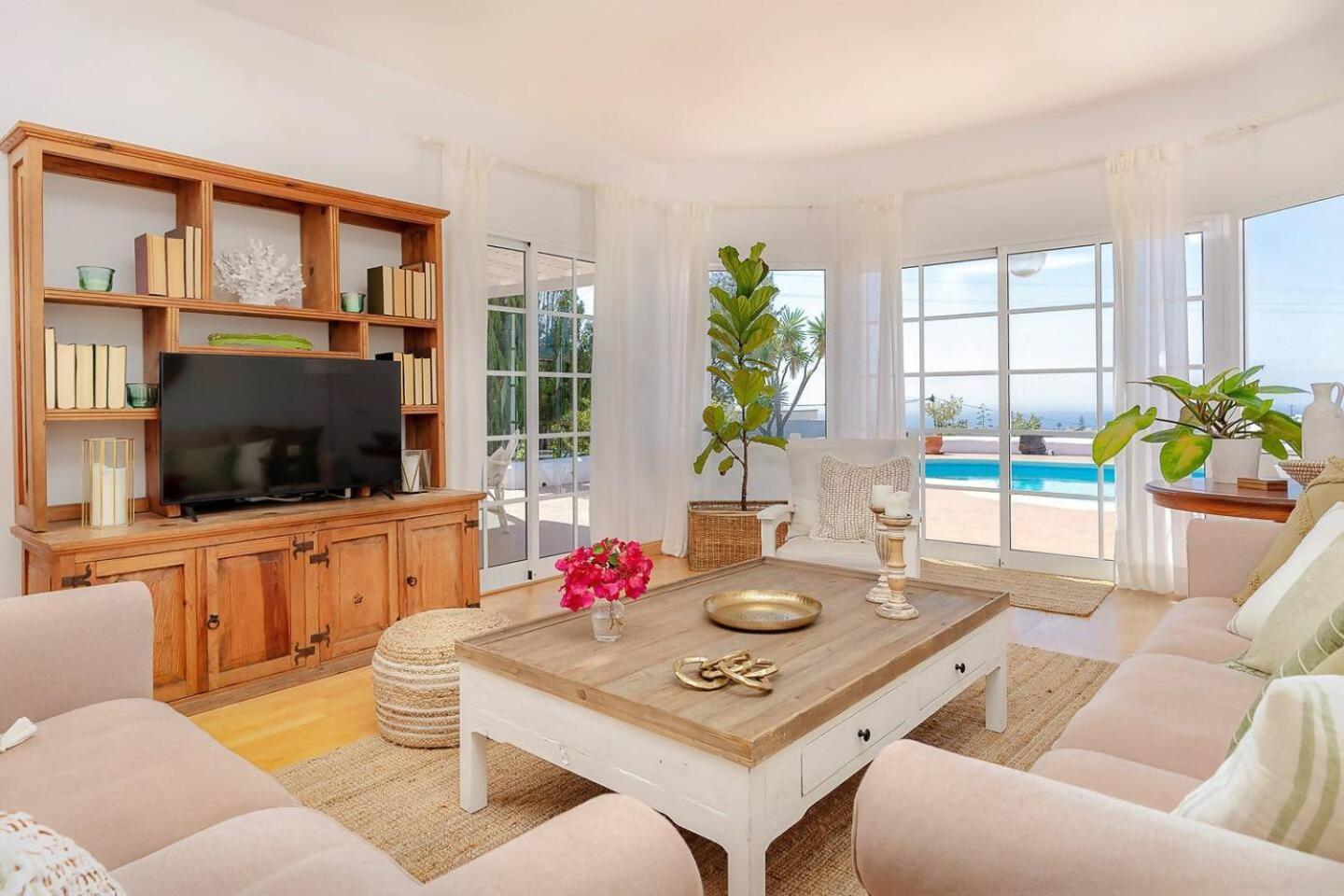 Amazing 3 Bedroom Ocean View With Pool Tías Εξωτερικό φωτογραφία