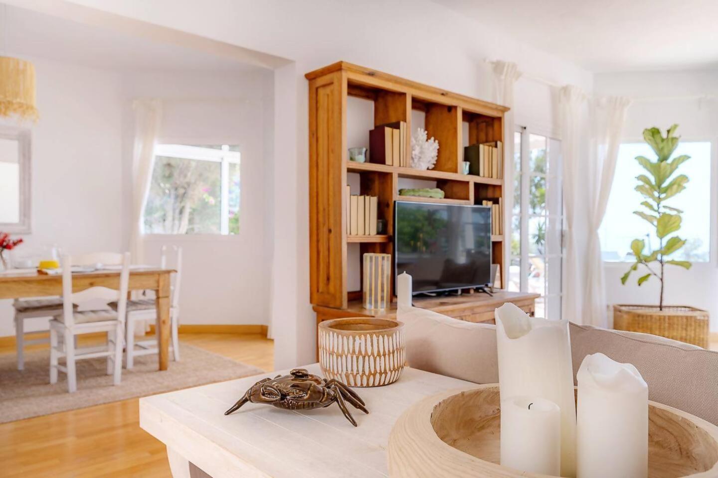 Amazing 3 Bedroom Ocean View With Pool Tías Εξωτερικό φωτογραφία