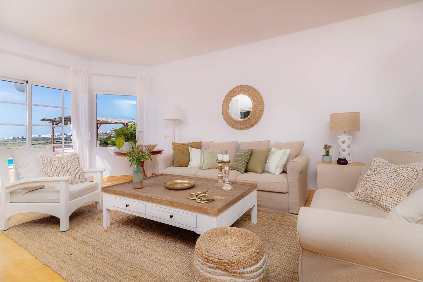 Amazing 3 Bedroom Ocean View With Pool Tías Εξωτερικό φωτογραφία