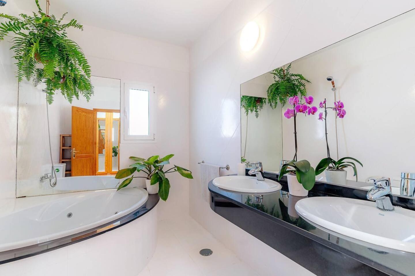 Amazing 3 Bedroom Ocean View With Pool Tías Εξωτερικό φωτογραφία