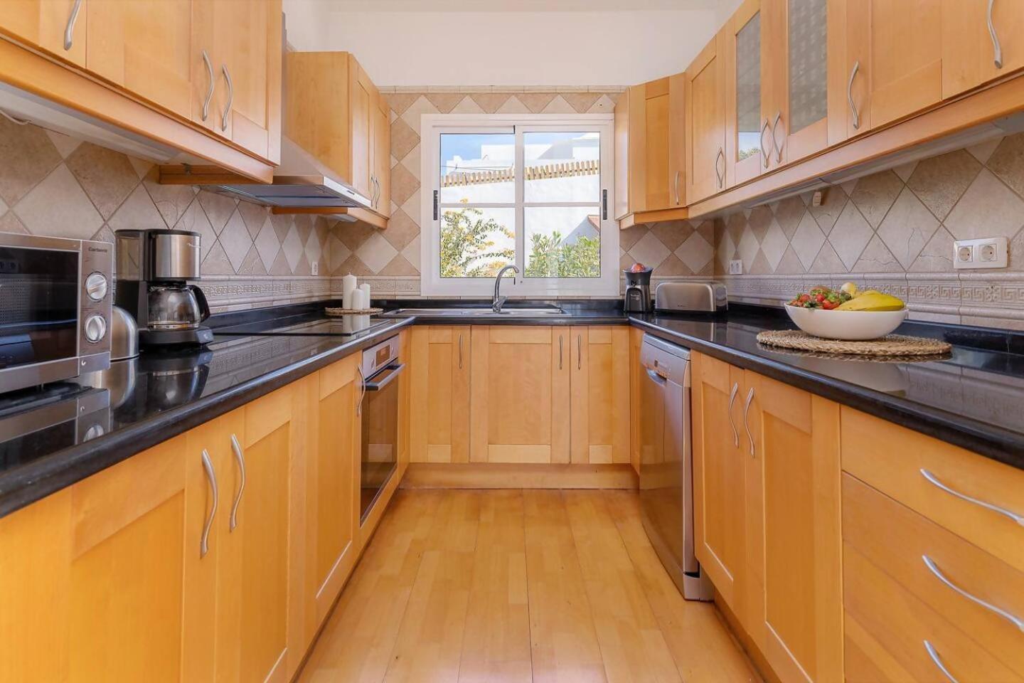 Amazing 3 Bedroom Ocean View With Pool Tías Εξωτερικό φωτογραφία