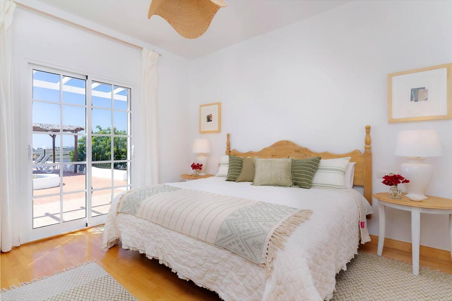 Amazing 3 Bedroom Ocean View With Pool Tías Εξωτερικό φωτογραφία