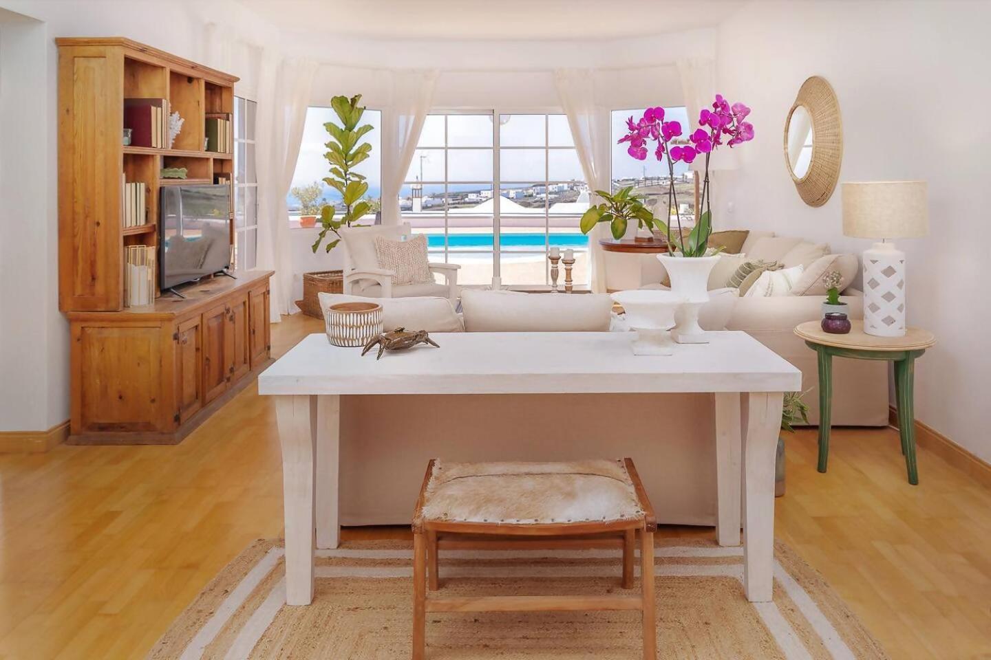 Amazing 3 Bedroom Ocean View With Pool Tías Εξωτερικό φωτογραφία